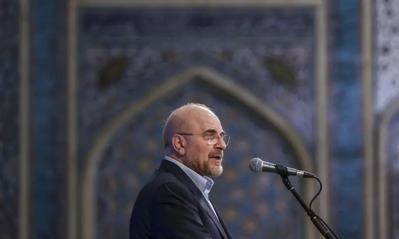 ایران نے خبردار کیا ہے کہ اگر امریکہ نے مزید حملے کیے تو 'زیادہ تکلیف دہ ردعمل' کا سامنا کرنا پڑے گا۔