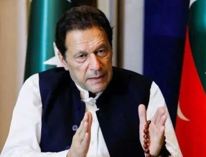 کوئی عمران کو مائنس نہیں کر سکتا‘: سینیٹ میں اپوزیشن لیڈر کا کہنا ہے کہ صرف پی ٹی آئی بانی ہی 27 ستمبر کے اسلام آباد مارچ کو ملتوی کر سکتے ہیں۔