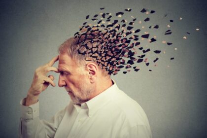 الزائمر کے باعث ہونے والا دماغی نقصان دماغ کے باہر شروع ہو سکتا ہے۔