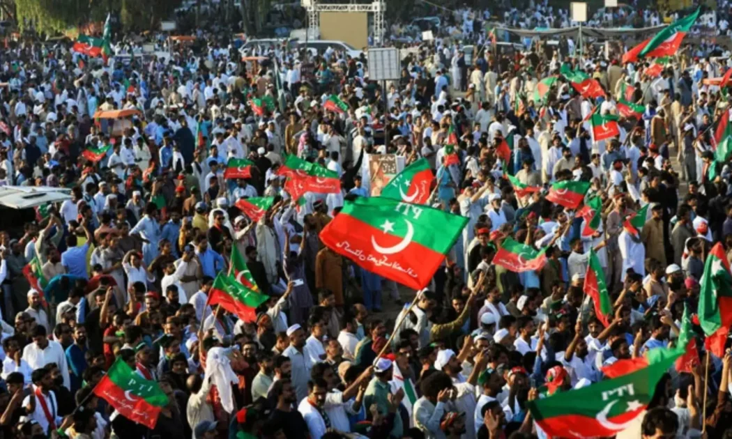 ذرائع: پی ٹی آئی کی پارلیمانی اکثریت نے 4 اکتوبر کا مارچ مؤخر کرنے کا مشورہ دیا ہے۔