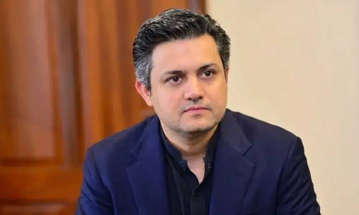 پی ٹی آئی کا دعویٰ ہے کہ حماد اظہر کو پنجاب میں گرفتار کر لیا گیا ہے۔