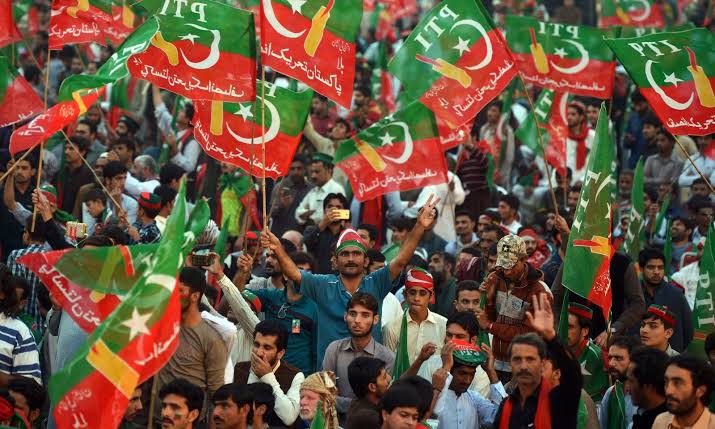 پی ٹی آئی کا 27 ستمبر کا اسلام آباد لانگ مارچ ملتوی کرنے کا فیصلہ