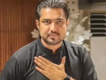 کراچی کے جوڈیشل مجسٹریٹ نے اینکر پرسن اقرار الحسن کے جسمانی ریمانڈ میں 2 دن کی توسیع کر دی۔