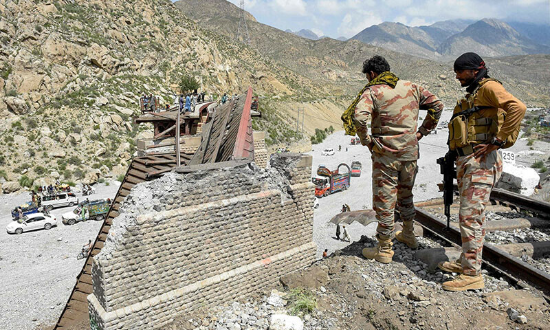 کوئٹہ، خضدار اور نوشکی کے اضلاع میں بھارت کے حمایت یافتہ 8 دہشت گرد ہلاک: آئی ایس پی آر