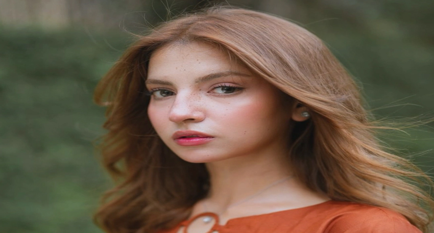 دنانیر مبین نے اپنے پہلے گانے 'ٹچ' (Touch) کے ساتھ گلوکاری کا آغاز کر دیا۔