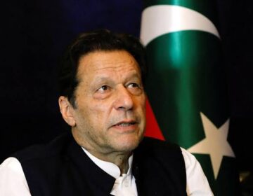 پی ٹی آئی نے عمران خان تک رسائی کو تعطل کی 'بنیادی وجہ' قرار دیتے ہوئے دعویٰ کیا ہے کہ وفاقی حکومت نے اسے معاہدے میں شامل کرنے سے انکار کر دیا۔