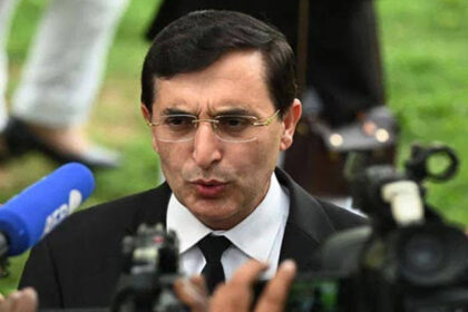 گوہر خیبر پختونخوا میں ایمرجنسی اور گورنر راج کے خلاف پشاور ہائی کورٹ سے رجوع کریں گے۔